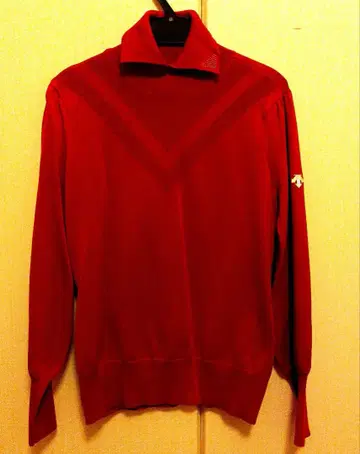 DESCENTE 여성용 골프 스웨터 레드