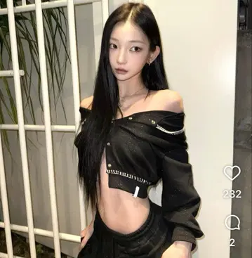 theredthread S 미드 슬리브 후디 크롭