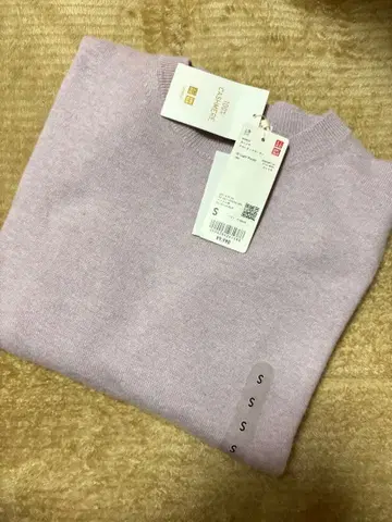 새상품 유니클로 캐시미어 크루넥 스웨터 S 사이즈