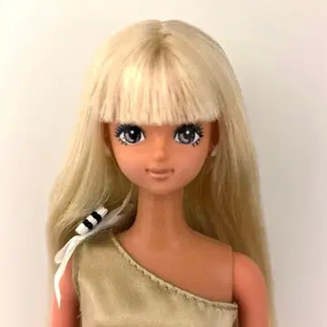 제니 프렌드 사야카 일광화상 피부