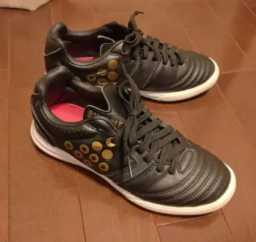 SVOLME 풋살화 22.5cm