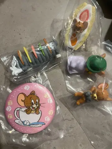 톰과 제리 가챠가챠 피규어