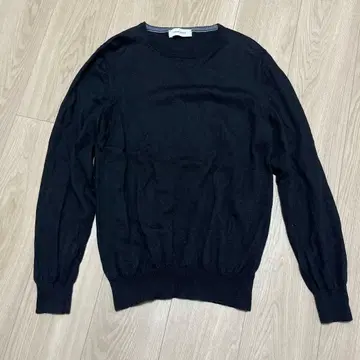 GRAN SASSO 블랙 크루넥 스웨터