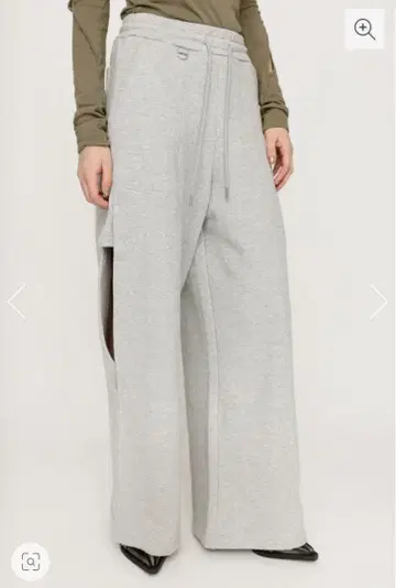 그레이 와이드 스웨트 팬츠 사이드 포켓 포함