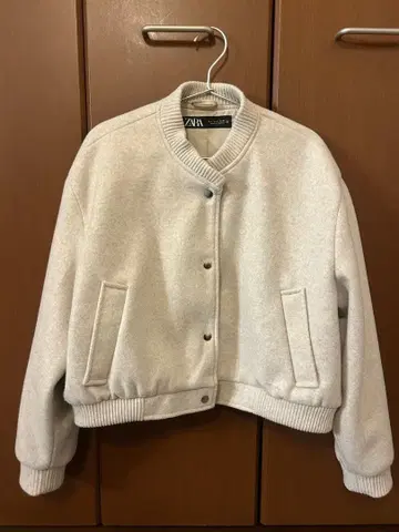ZARA 자라 아이보리 봄버 자켓