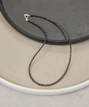 [ 개럴개런트 ] 시드 펄 숏 목걸이