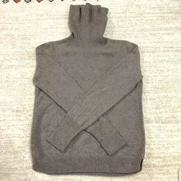 세련된 캐시미어 100% 유니클로 터틀 니트 L 사이즈