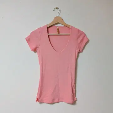 고품질 핑크 V넥 반팔 T셔츠 [38/M]