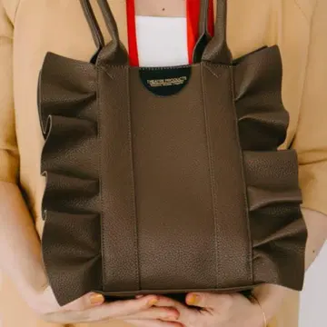 THEATRE PRODUCTS 프릴 백