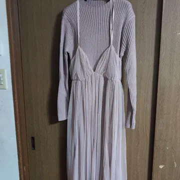 반값 이하! 미사용 새상품 택 포함 살몬 핑크 니트 롱 원피스 튤 포함