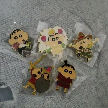 짱구는 못말려 핀 배지