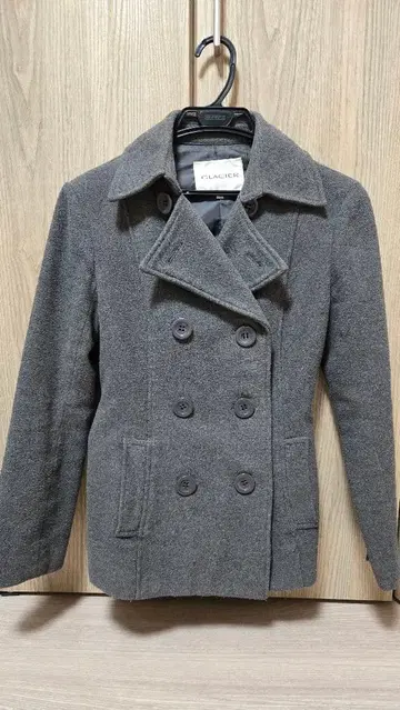 그레이 더블 브레스트 울 코트