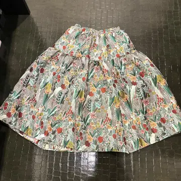 미사용 새상품 STORYNINE 스토리나인 보타니컬 자카드 스커트