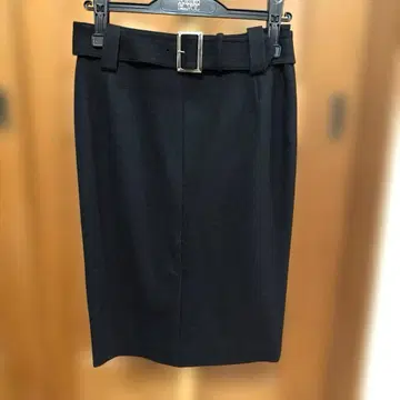 QUEENS COURT 퀸즈 코트 타이트 스커트 울 2