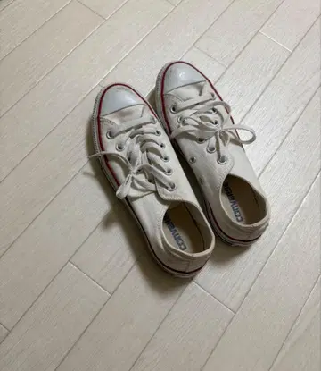 컨버스 화이트 스니커즈