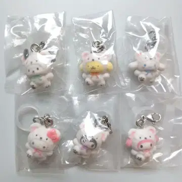 산리오 캐릭터즈 메지루시 액세서리 폭신폭신 스노우 컴프 세트