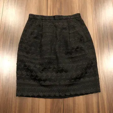 UNTITLED 언타이틀 블랙 스커트