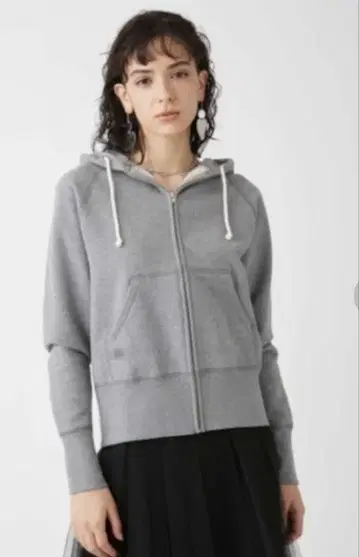 Mila Owen 컴팩트 지퍼 후드티