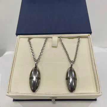 FUGA 미사용품 베어 실버 타원형 펜던트 목걸이