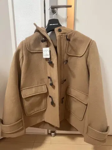 베이지 더플 코트