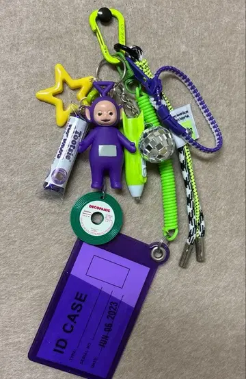 딸랑딸랑 키링 패스 케이스 라이트 포함 파라코드