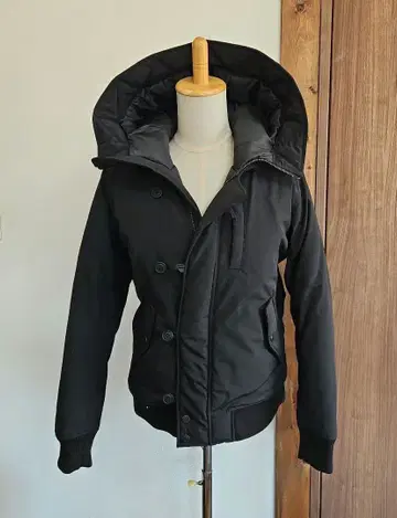 새상품 AVIREX 남성용 후드 부착 다운 코트