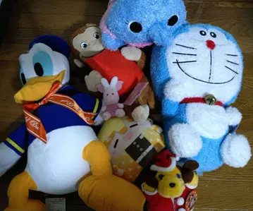 도널드 덕 오자루의 조지 도라에몽 봉제 인형 세트