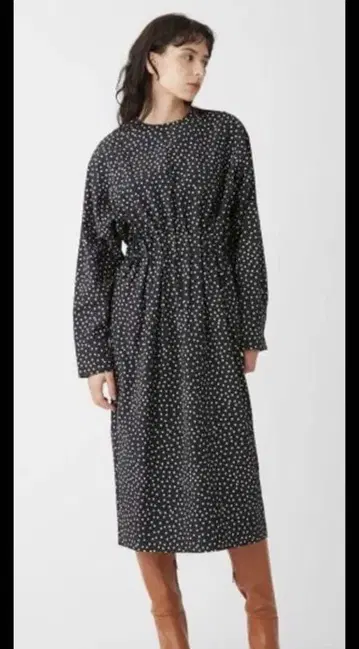 미라 오웬 도트 롱 원피스