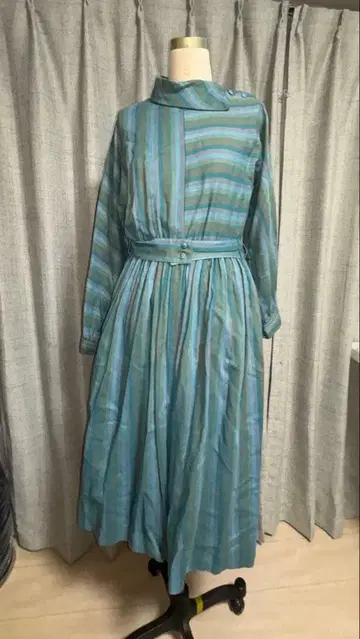 빈티지 유럽 구제 의류 블루 계열 스트라이프 긴팔 롱 원피스 레트로