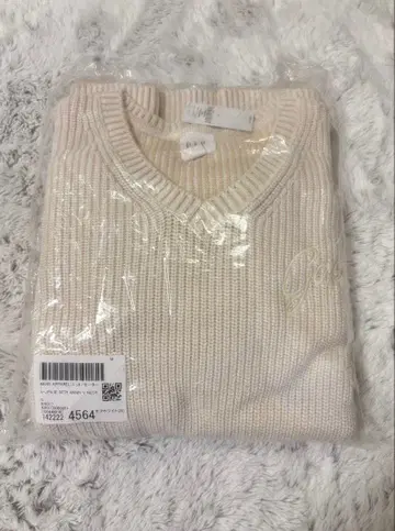 GAP 크림색 V넥 스웨터