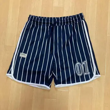 정품 ZUMBA 하프 팬츠 네이비 화이트 스트라이프 M