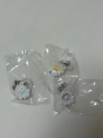 산리오 메지루시 액세서리 복슬복슬 스노우 쿠로미 포차코 폼폼푸딩