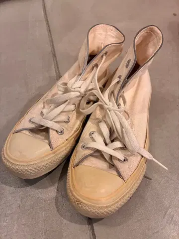 컨버스 하이컷 스니커즈