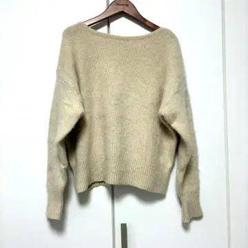 저널 스탠다드 레리움 베이지 니트