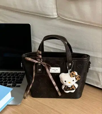 키티풍 참 포함 미니 백