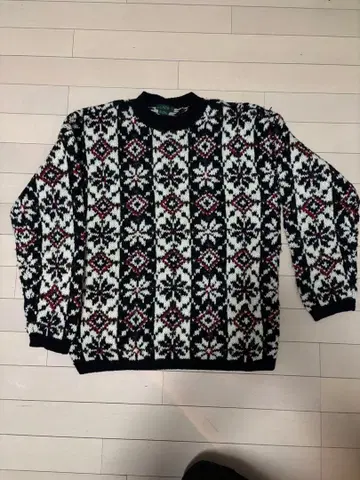 J.CREW 눈꽃 패턴 스웨터 S 사이즈