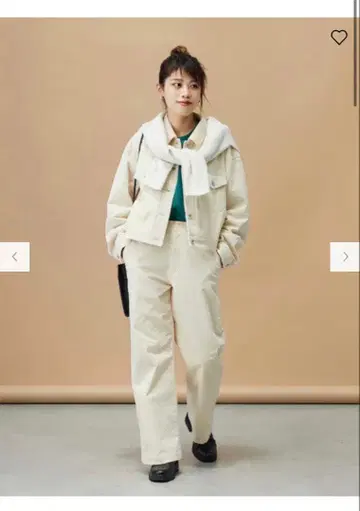 코듀로이 크롭 자켓 & 와이드 팬츠 세트