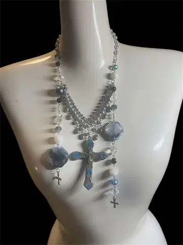 프로스티드 마블 크로스 네크리스