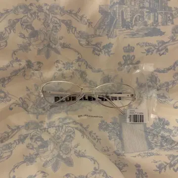 BLUEELEPHANT 아이웨어 안경 AESLIT crystal