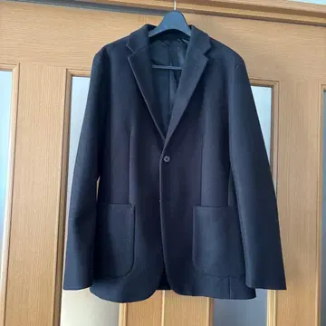 [ 미사용 새상품 ] gu 블랙 테일러드 자켓 앞 포켓 부착