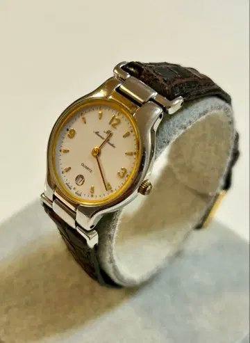 Maurice Gautier 모리스 골티에 데이트 여성용 손목시계