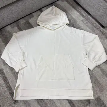 젤라피케 미사용 새상품 심플 룸웨어 후드티