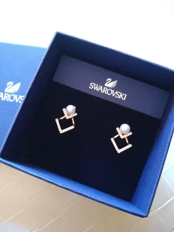 스와로브스키 새상품 Edify 펄 귀걸이 Swarovski 2way