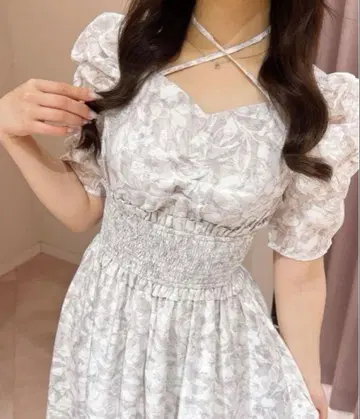 안미르 플라워 크로스 수플레 원피스