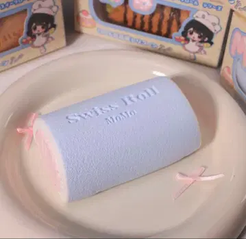 MoMo studio 스퀴즈 롤케이크