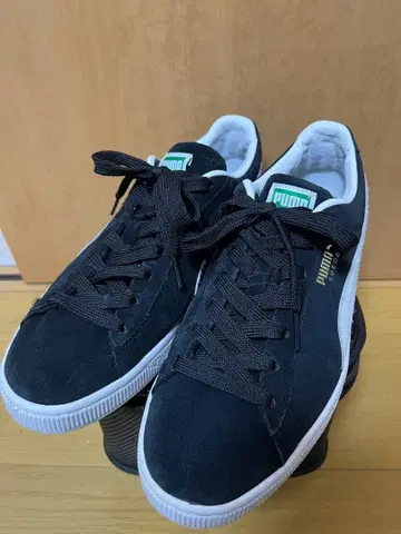 PUMA Suede 블랙 스니커즈