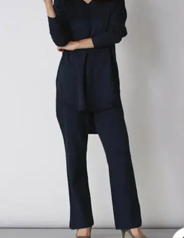 LAUTREAMONT 네이비 니트 팬츠