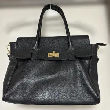 블랙 가죽 숄더백