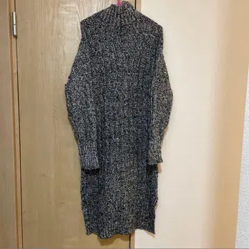 crie conforto 하이넥 니트 원피스