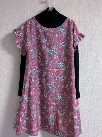 꽃무늬 프릴 소매 튜닉